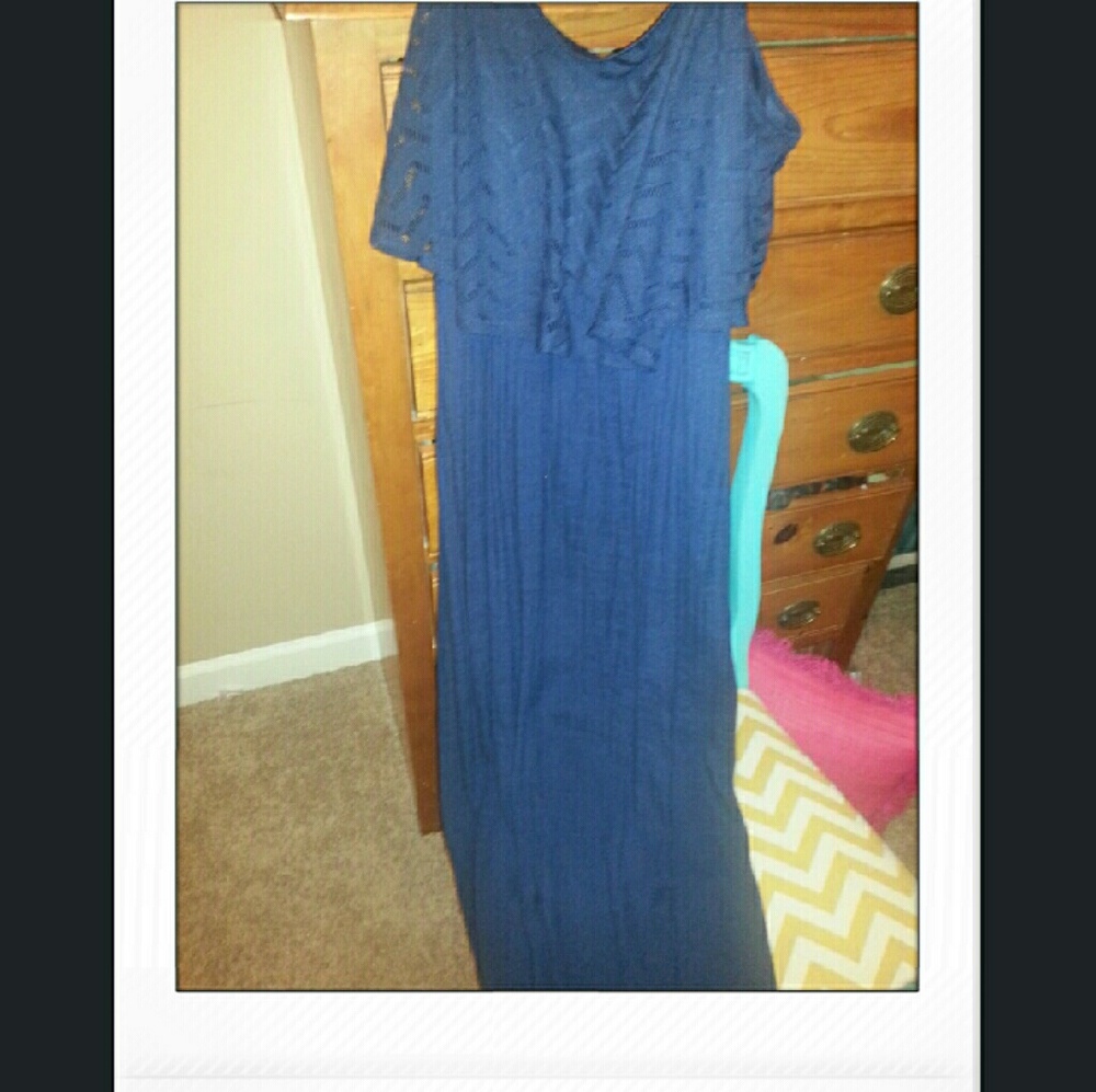 Figure flattering navy dress